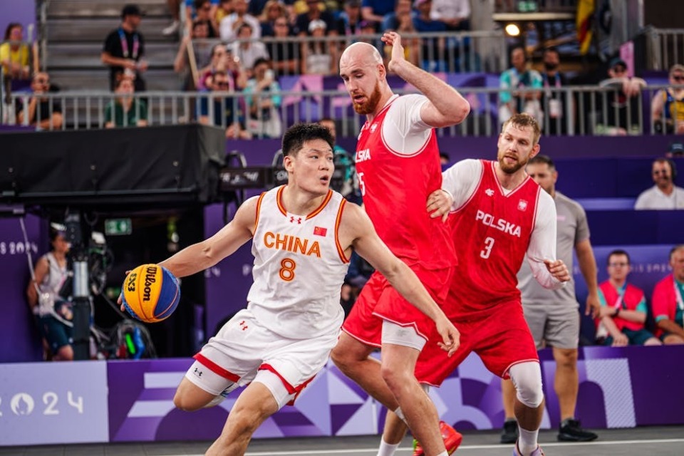 包含奥运-中国三人男篮不敌美国张宁7分赵嘉仁9分的词条