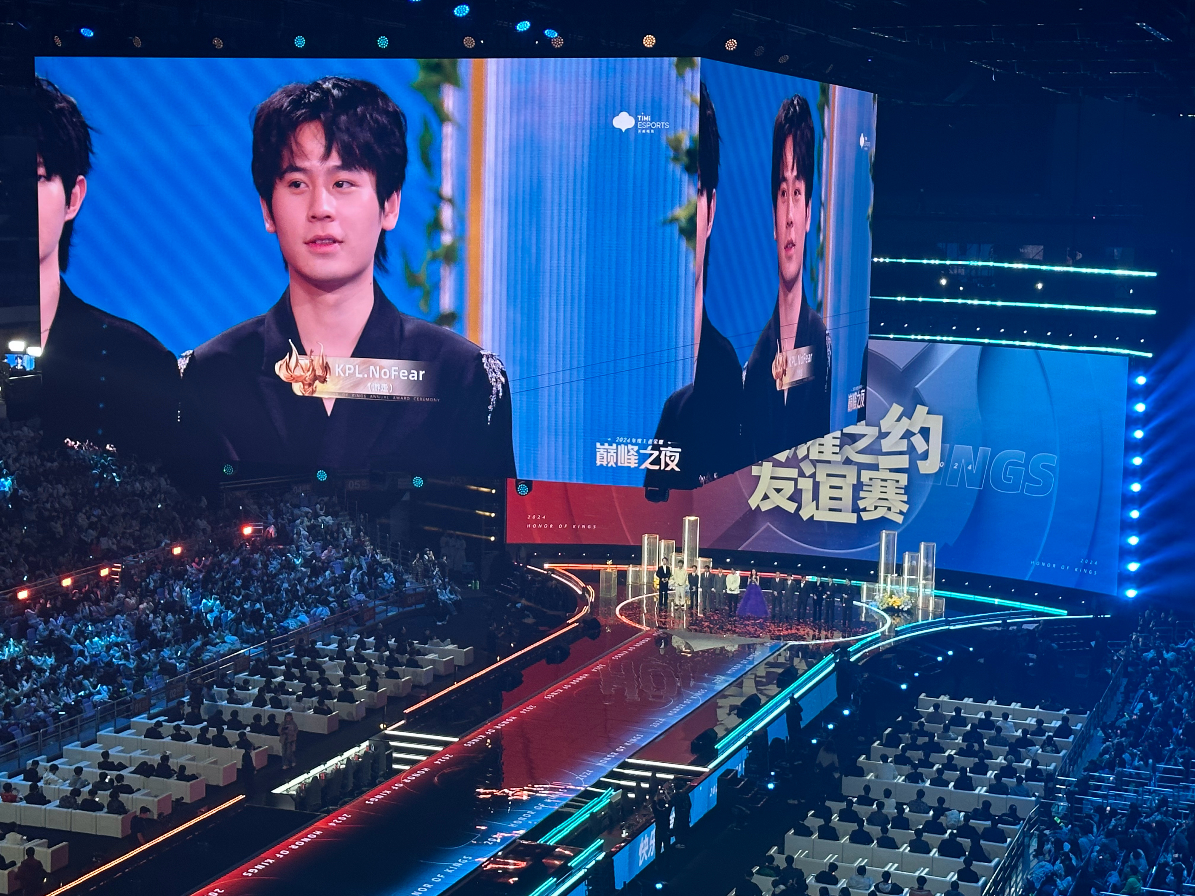 开云体育登录入口-关于梦之队获得国内联赛冠军，队内新星崭露头角的信息